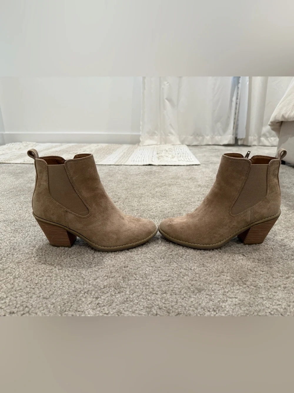 Eurosoft Suede Ankle Booties in Taupe size 8
